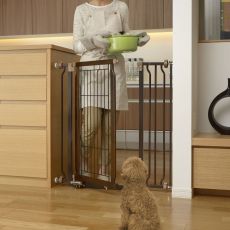 Hands-Free Pressure Mounted Pet Gate Coffee Bean R94903