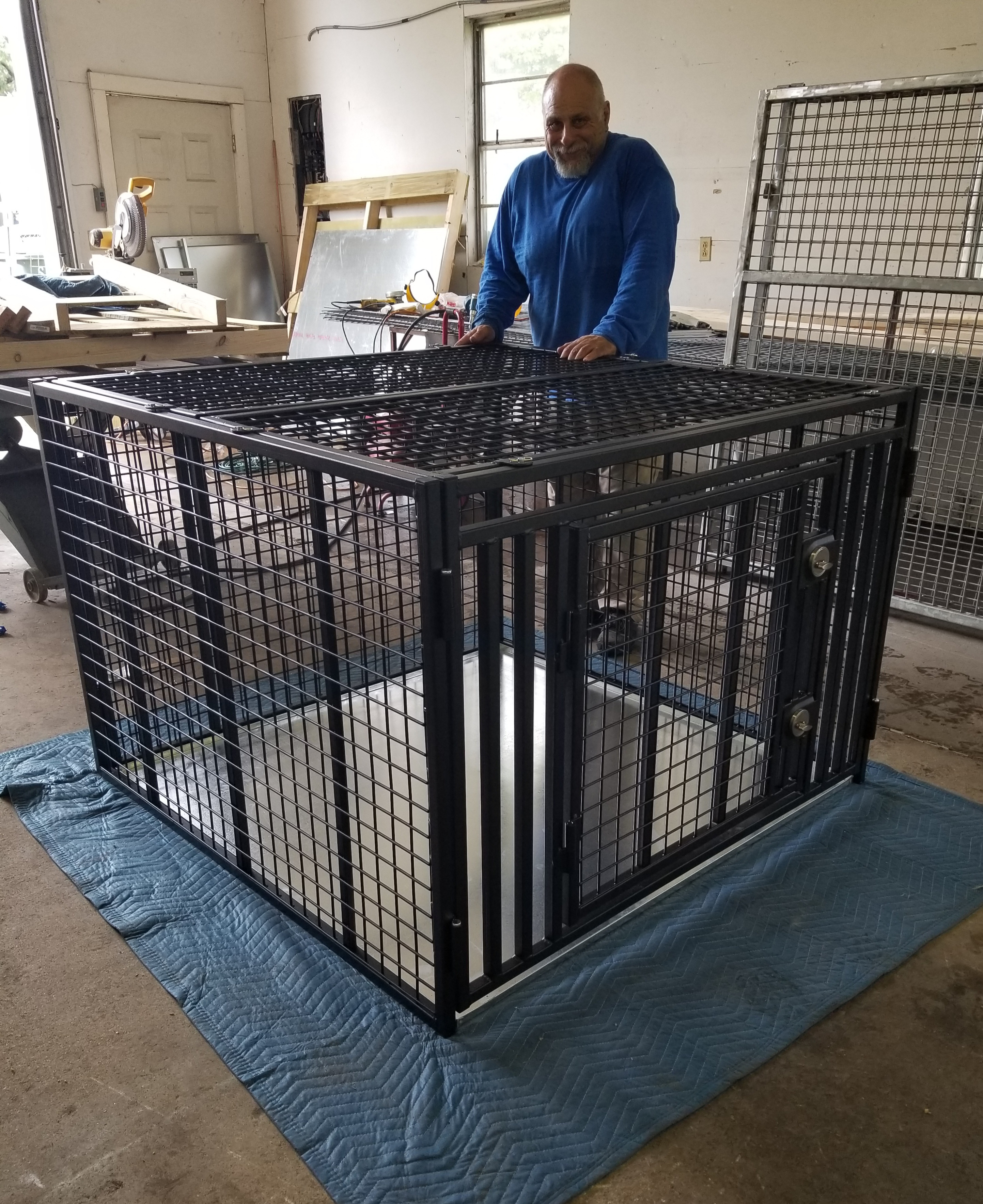 XXL heavy duty dog crates by Xtreme from carrymydog.com