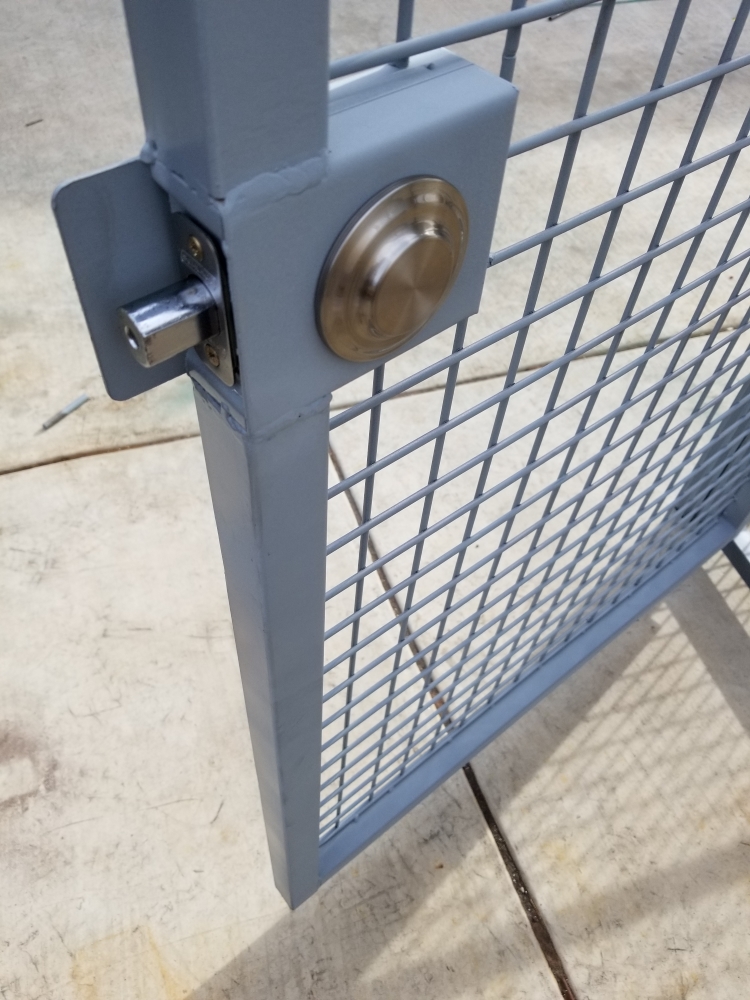 deadbolt_inside_door_Xtreme_Dog_Crates_from_CarryMyDog.com